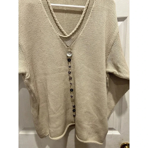 Lulu-B Knit Sweater XL Beige Long Sleeve V Neck Rolled Neck Decorative Buttons - Picture 6 of 7